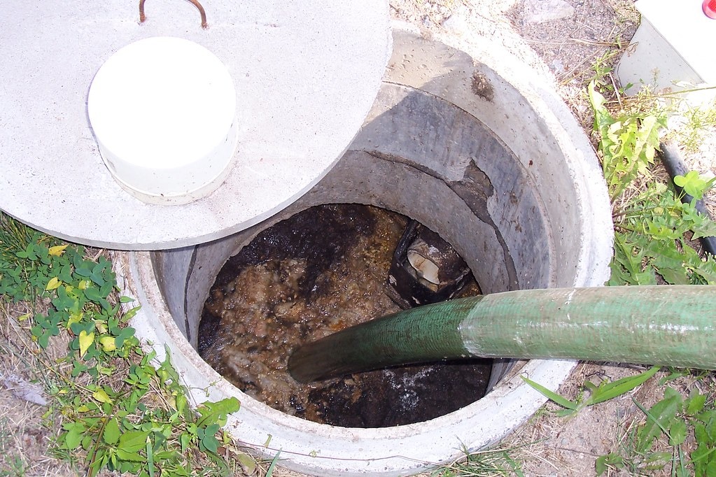 The Topmost Benefits of Pumping A Septic Tank By Professionals.